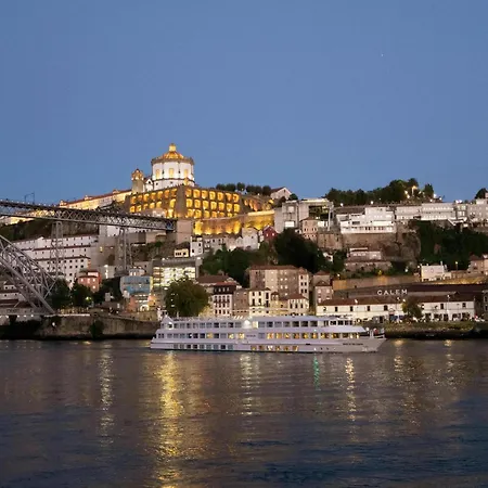 Апартаменты Near Da Luz *